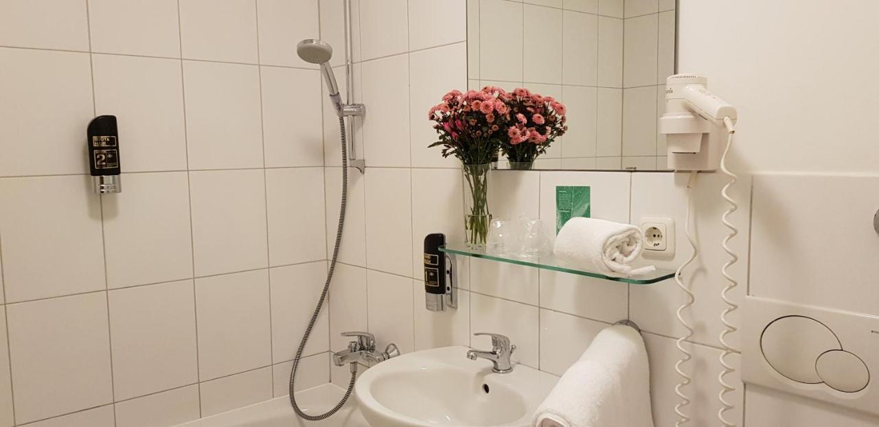 Hotel Budapester Hof Hamburg Ngoại thất bức ảnh