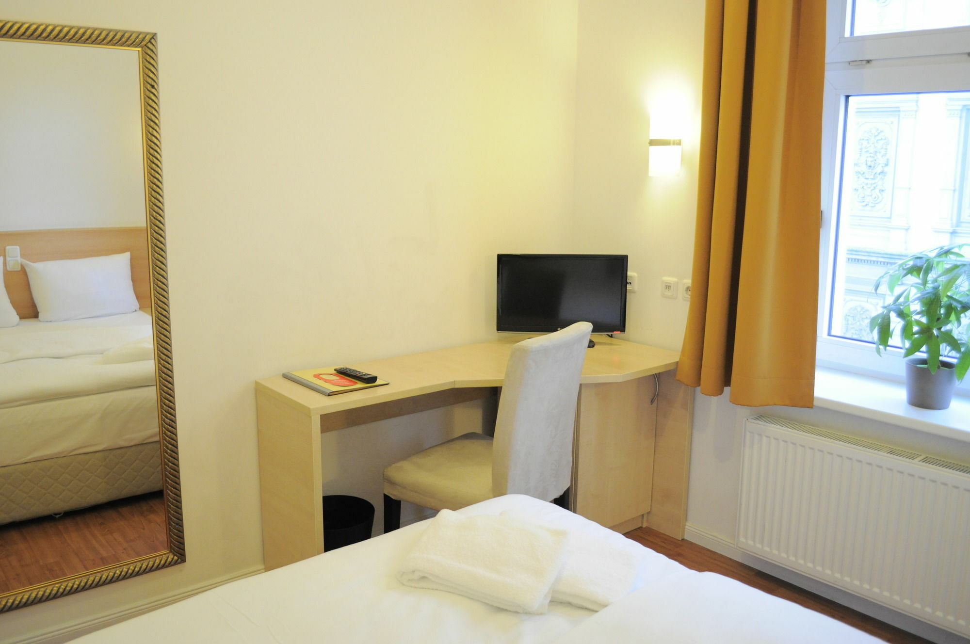 Hotel Budapester Hof Hamburg Ngoại thất bức ảnh